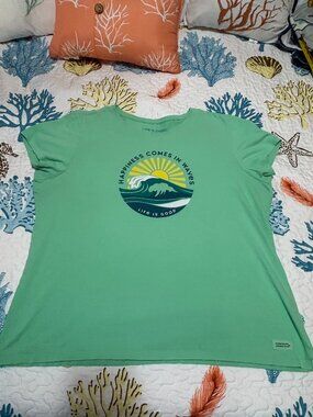 Women's Life is Good "Happiness Comes in Waves" Crusher Tee Women's XXL